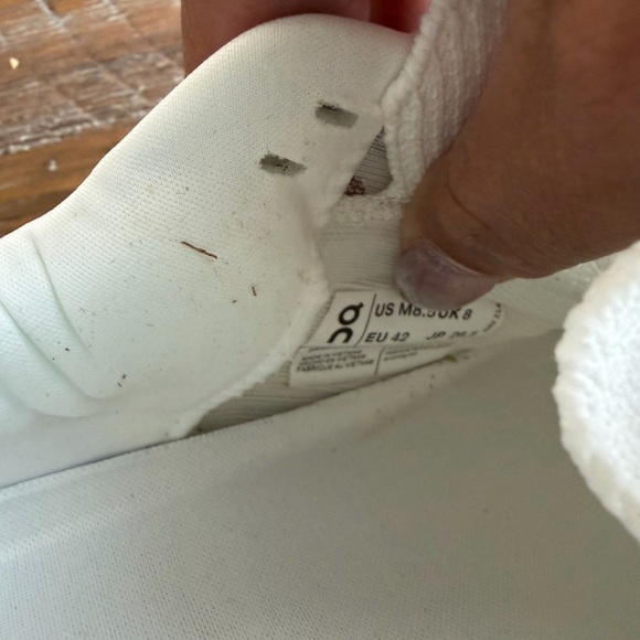 On Cloudeclipse men’s 8.5 women’s 10 running shoes - Picture 6 of 7